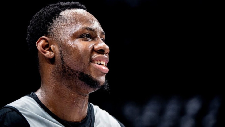 出生于尼日 出生于尼日